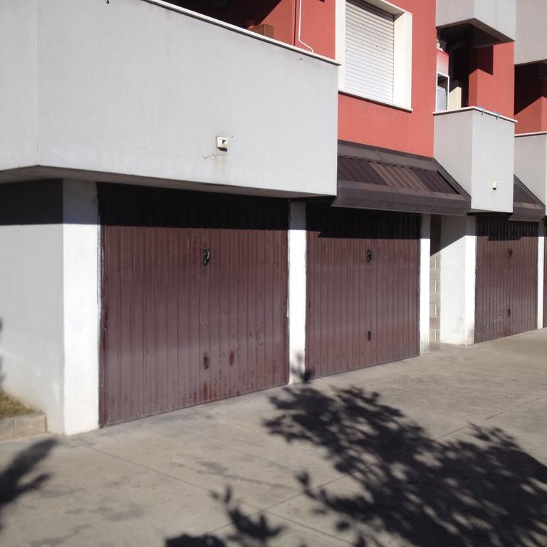Appartamento Aleph With Private Parking, Next Train Station Como Exteriör bild