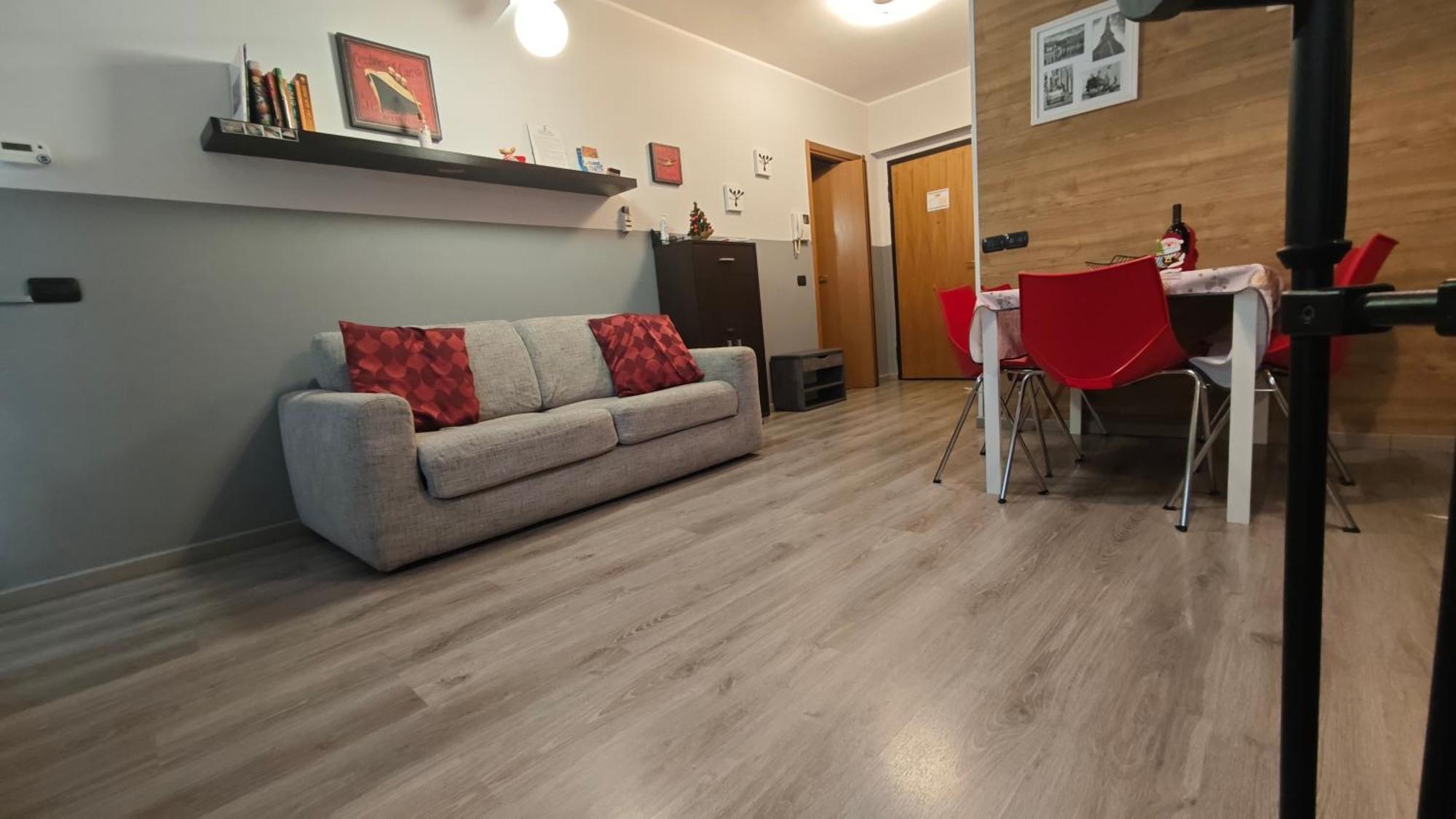 Appartamento Aleph With Private Parking, Next Train Station Como Exteriör bild
